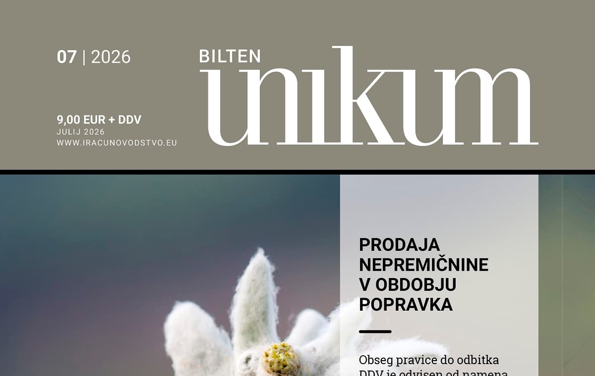Naslovnica biltena Unikum, številka 07/2026. V ozadju je fotografija belega planinskega cveta – planike – z značilnimi volnatimi cvetnimi listi in rumenkastim središčem. Na vrhu je sivorjav pas z belim logotipom »Bilten Unikum«, oznako »07 | 2026«, ceno 9,00 EUR + DDV in podatkom »julij 2026«. Na desni je prosojno svetlo polje z naslovom osrednje teme »Prodaja nepremičnine v obdobju popravka«,