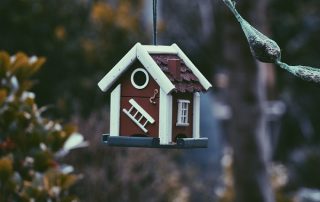 Višje povračilo prevoza na delo in z dela tudi v dejavnosti poslovanja z nepremičninami