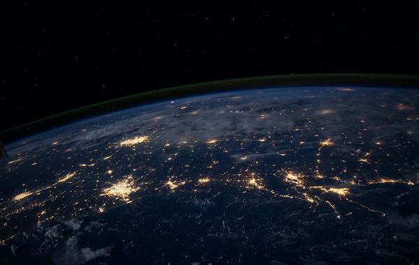 Vlada določa zgornjo mejo cene elektrike za velika podjetja Inštitut za računovodstvo