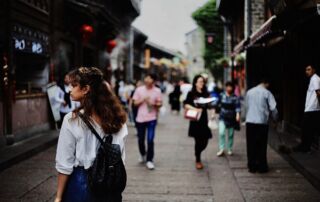 Predlog novele Zakona o zaposlovanju, samozaposlovanju in delu tujcev, prinaša poenostavitve pri zaposlovanju tujcev